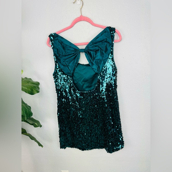 De La Hooke Oversize Bow Emerald Green Sequins Mini Shift Dress Bow Dress - Picture 5 of 9